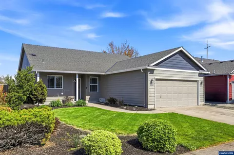 1257 Trent Ave N, Keizer, OR 97303