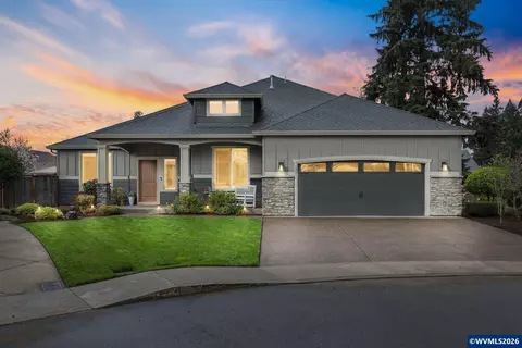 1481 N Fir St, Canby, OR 97013