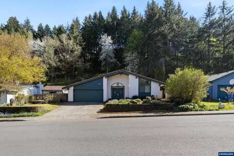 3418 Hidden Valley Dr NW, Salem, OR 97304