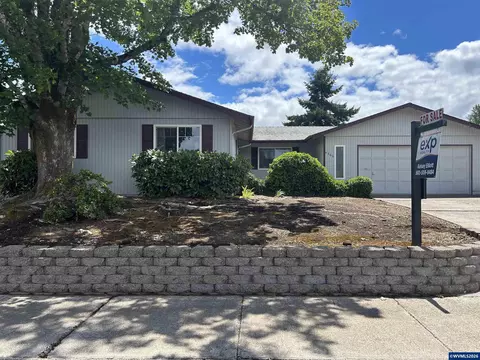 4866 Tanglewood Ct SE, Salem, OR 97317