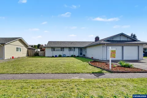 1368 Westwood Dr, Stayton, OR 97383