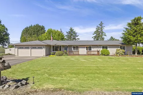 2920 NE Clover St, Albany, OR 97322