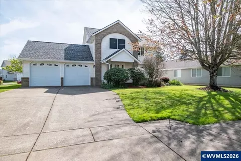 128 Weldwood Dr, Lebanon, OR 97355