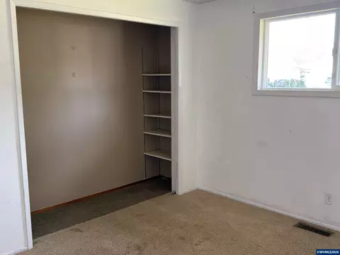 Bedroom - 442 Cedar St, Lyons, OR 97358 photo 6 of 6