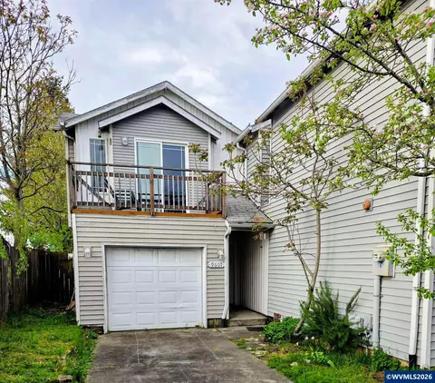 9607 SE Center Ct, Portland, OR 97266