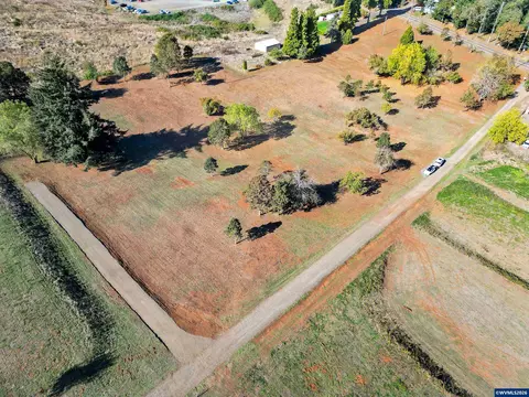 7845 Wildberry Ln SE, Salem, OR 97306