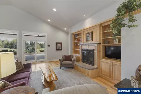 Living - 1647 NE Springhill Dr, Albany, OR 97321 photo 1 of 1