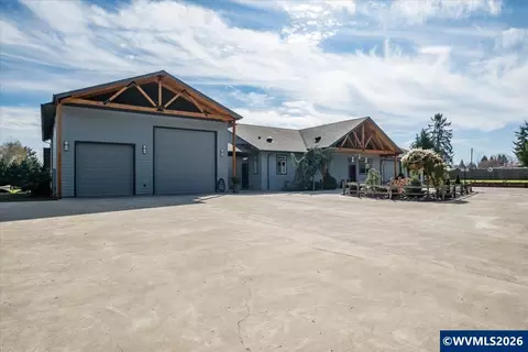 1647 NE Springhill Dr, Albany, OR 97321
