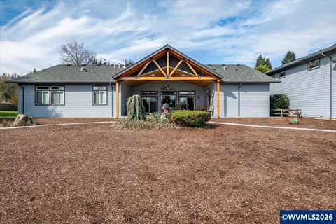 Exterior - 1647 NE Springhill Dr, Albany, OR 97321 photo 6 of 12