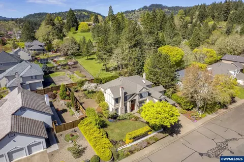 4396 NW Honeysuckle Dr, Corvallis, OR 97330