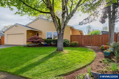 4576 Goldenrod Ave NE, Salem, OR 97305