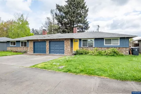 634 NW E Thornton Lake Dr, Albany, OR 97321