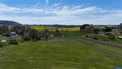 857 Meadows Ln SE, Jefferson, OR 97352