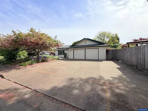 2427 NW Wayland St, Corvallis, OR 97330