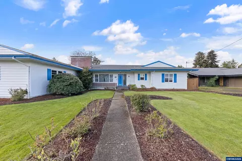 693 SW Hayter St, Dallas, OR 97338