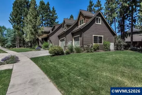 61212 Gorge View St, Bend, OR 97702