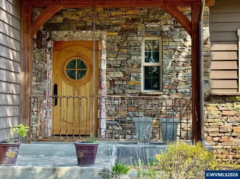 61212 Gorge View St, Bend, OR 97702 photo 9