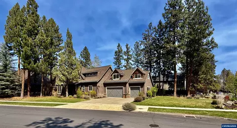 61212 Gorge View St, Bend, OR 97702 photo 3