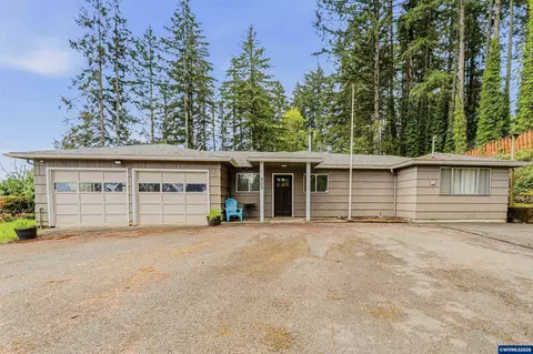 203 5th Ave, Sweet Home, OR 97386