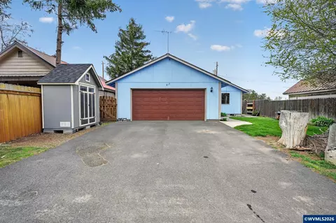 817 2nd Ave, Culver, OR 97734