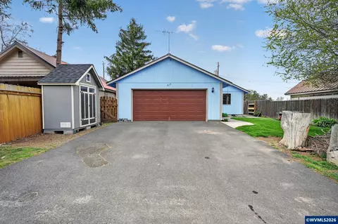817 2nd Ave, Culver, OR 97734