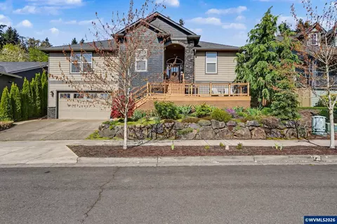 839 Sun Valley Ave, Silverton, OR 97381