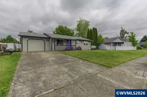 1218 SW Bryson St, Dallas, OR 97338