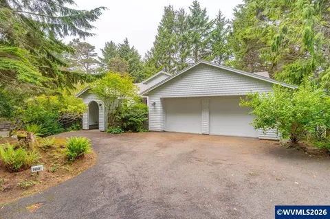108 Ridge Crest Rd, Gleneden Beach, OR 97388
