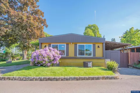 950 SE Airport Rd #4, Albany, OR 97322