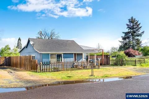 705 W B St, Lebanon, OR 97355