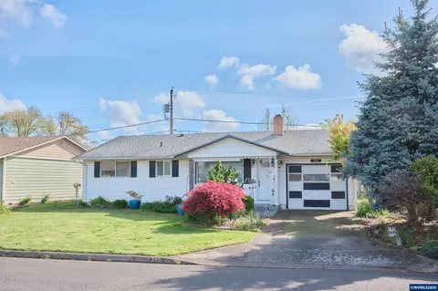 1740 Vanderbeck Ln, Woodburn, OR 97071