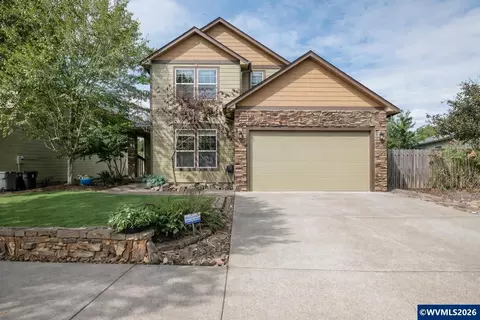 2380 Mountain River Dr, Lebanon, OR 97355
