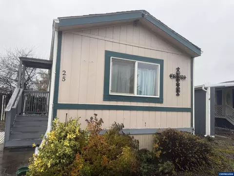 612 N Cascade Dr #25, Woodburn, OR 97071