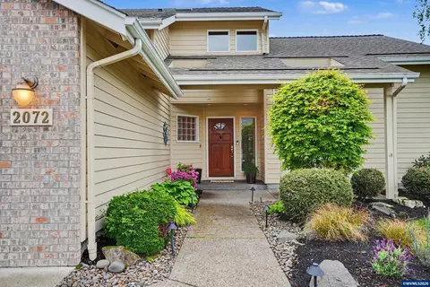2072 22nd Ave SE, Albany, OR 97322