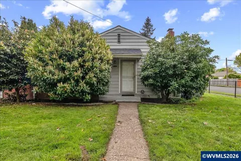 904 Waverly Dr SE, Albany, OR 97322