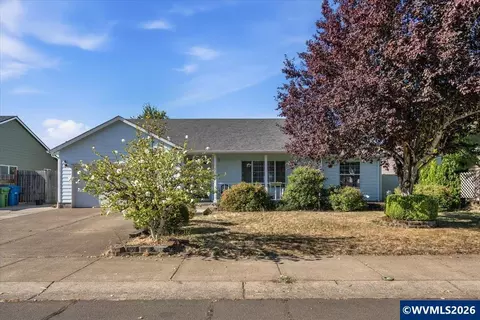 451 Whitney St, Stayton, OR 97383