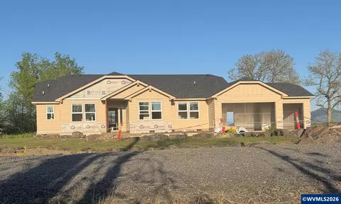 348 E Kisling Ave, Brownsville, OR 97327