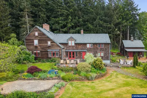 4725 Eola Dr NW, Salem, OR 97304