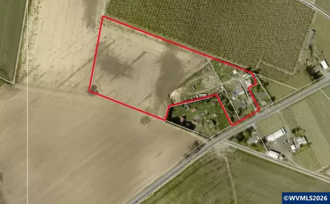 5665 Silverton Rd NE, Salem, OR 97305