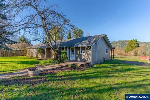 38159 Weirich Dr, Lebanon, OR 97355