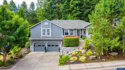2120 Woodhaven Ct NW, Salem, OR 97304
