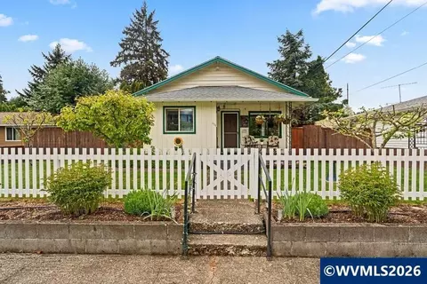 154 Cleveland St, Lebanon, OR 97355