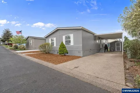2000 Robins Ln SE #52, Salem, OR 97306