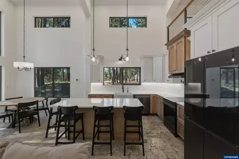 Kitchen - 2507 Rohlfing Cir, La Pine, OR 97739 photo 3 of 3