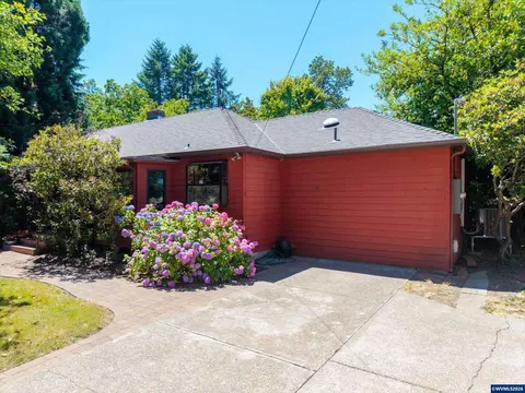 33860 SE Peoria Rd, Corvallis, OR 97330
