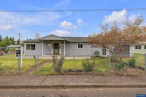 373 SW Church St, Dallas, OR 97338