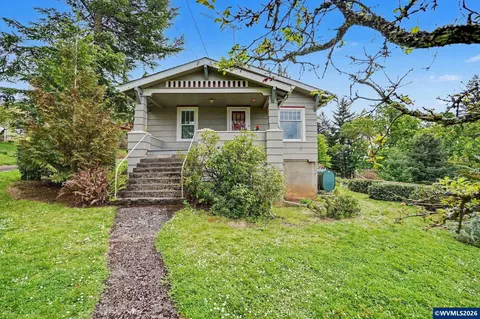 700 Oak St, Silverton, OR 97381