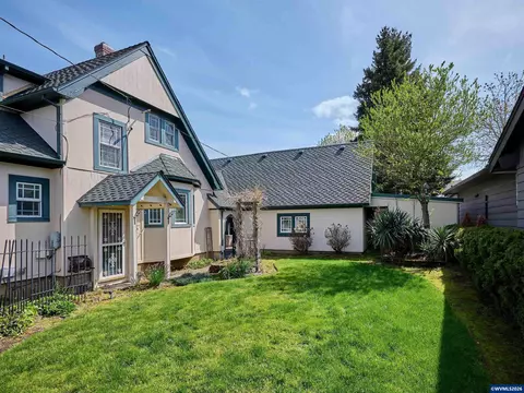 Exterior - 102 E 5th St, Molalla, OR 97038 photo 8 of 8