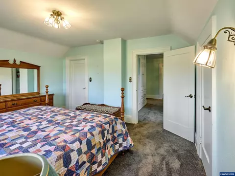 Bedroom - 102 E 5th St, Molalla, OR 97038 photo 4 of 8