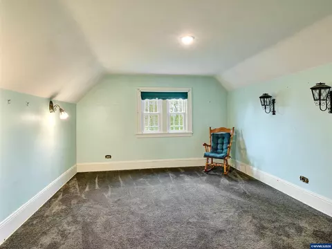 Bedroom - 102 E 5th St, Molalla, OR 97038 photo 5 of 8